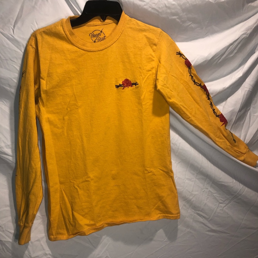 Long sleeve shirt